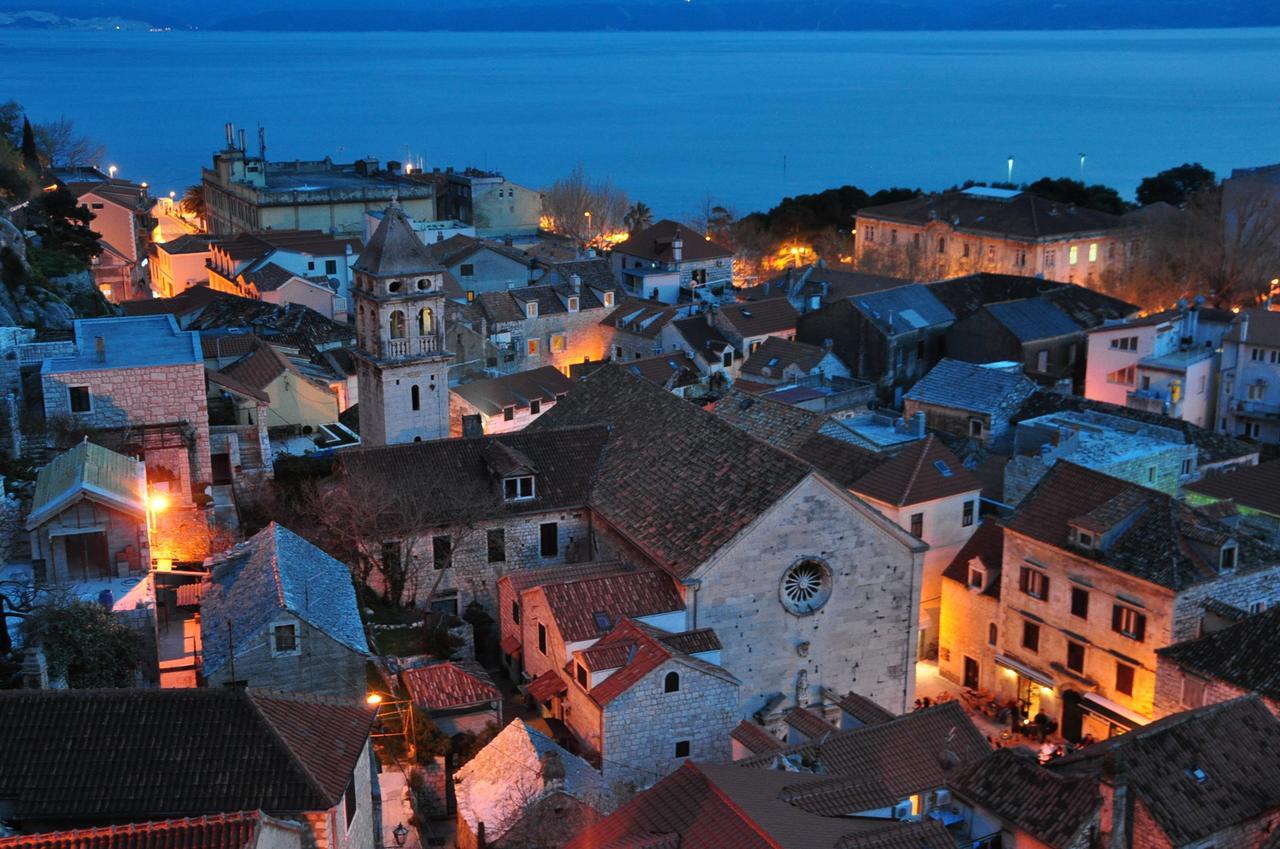 Villa Mama - Traditional Apartments In Omis, Free Parking 외부 사진