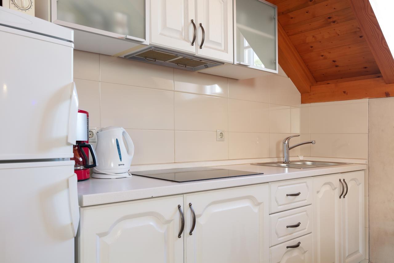 Villa Mama - Traditional Apartments In Omis, Free Parking 외부 사진